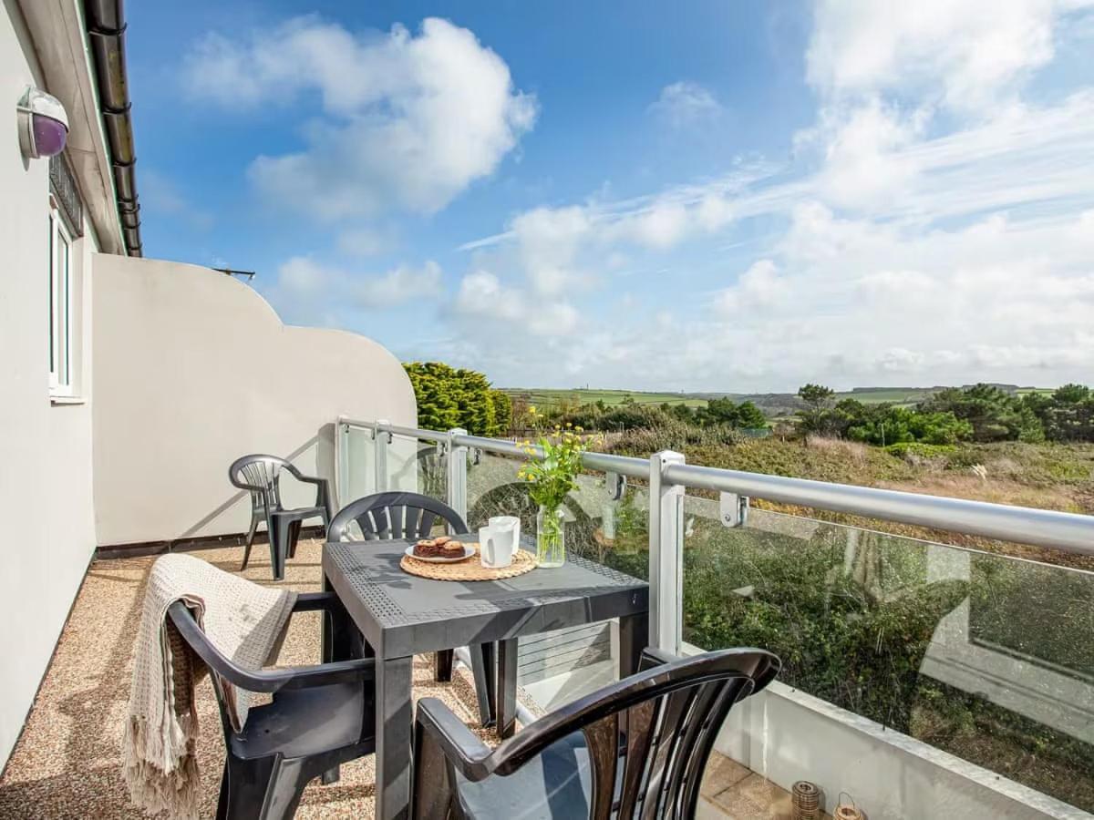 Three Bedroom House In Porth New Quay Esterno foto